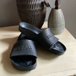 Birkenstock women’s black size 38 “Barbados “ slide